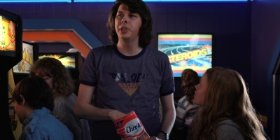 Stranger_Things_S02E05_mp41281.jpg