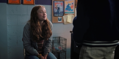 Stranger_Things_S02E05_mp42319.jpg