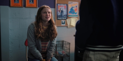 Stranger_Things_S02E05_mp42324.jpg