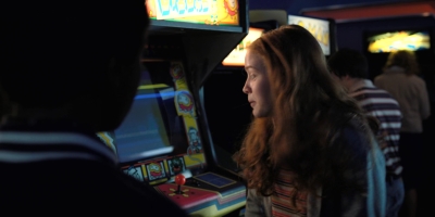 Stranger_Things_S02E05_mp42370.jpg