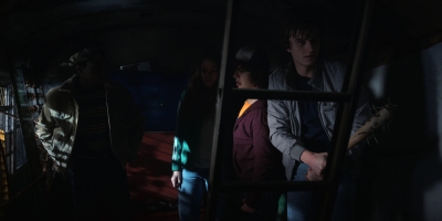 Stranger_Things_S02E06_mp48528.jpg