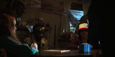 Stranger_Things_S02E08_mp47529.jpg