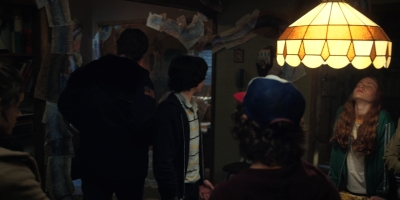 Stranger_Things_S02E08_mp47691.jpg