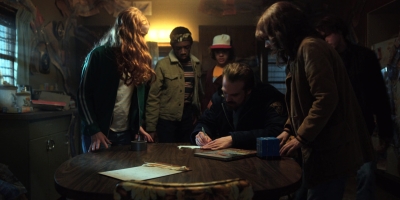 Stranger_Things_S02E08_mp48333.jpg