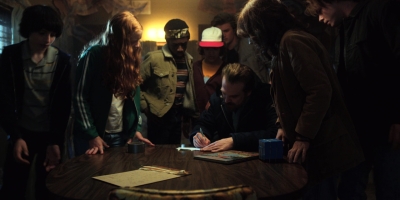 Stranger_Things_S02E08_mp48334.jpg