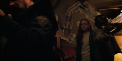 Stranger_Things_S02E08_mp48544.jpg