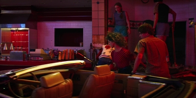 Stranger_Things_S03E08_mp47928.jpg