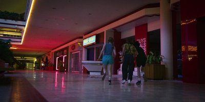 Stranger_Things_S03E08_mp48432.jpg
