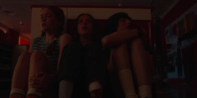 Stranger_Things_S03E08_mp48525.jpg