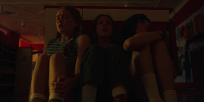 Stranger_Things_S03E08_mp48526.jpg