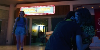 Stranger_Things_S03E08_mp49852.jpg