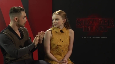 2017-10-13_-_Marie_Lozano_-_Stranger_Things_S02_Interview_mp40505.jpg