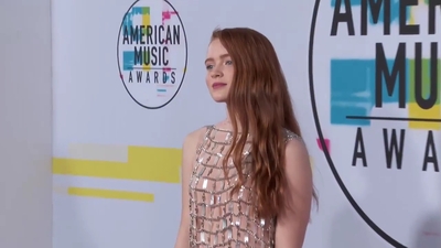 2017-11-19_-_2017_American_Music_Awards_2_mp44781.jpg