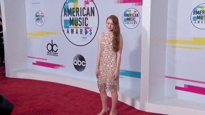 2017-11-19_-_2017_American_Music_Awards_2_mp44802.jpg