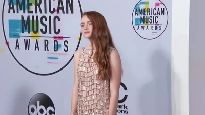 2017-11-19_-_2017_American_Music_Awards_2_mp44805.jpg