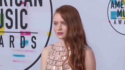 2017-11-19_-_2017_American_Music_Awards_2_mp44807.jpg