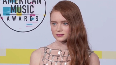 2017-11-19_-_2017_American_Music_Awards_2_mp44815.jpg
