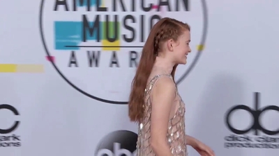 2017-11-19_-_2017_American_Music_Awards_2_mp44825.jpg