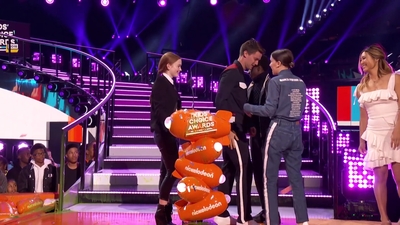 2018-03-24_-_Kids_Choice_Awards_1_mp45567.jpg