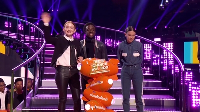 2018-03-24_-_Kids_Choice_Awards_1_mp45571.jpg