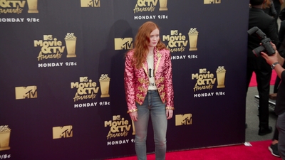 2018-06-16_-_2018_MTV_Movie_And_TV_Awards_3_mov0021.jpg