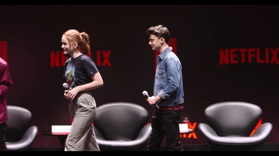 2018-12-10_-_Stranger_Things_Press_Conference_in_Brazil_mp40213.jpg
