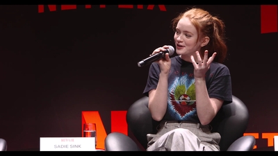 2018-12-10_-_Stranger_Things_Press_Conference_in_Brazil_mp40318.jpg