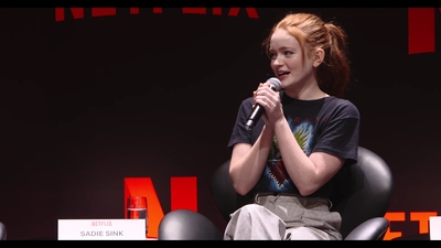2018-12-10_-_Stranger_Things_Press_Conference_in_Brazil_mp40324.jpg