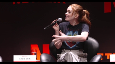 2018-12-10_-_Stranger_Things_Press_Conference_in_Brazil_mp40426.jpg