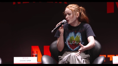 2018-12-10_-_Stranger_Things_Press_Conference_in_Brazil_mp40427.jpg