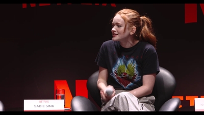 2018-12-10_-_Stranger_Things_Press_Conference_in_Brazil_mp40435.jpg
