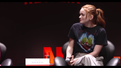 2018-12-10_-_Stranger_Things_Press_Conference_in_Brazil_mp40437.jpg
