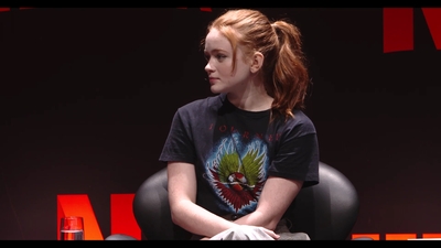 2018-12-10_-_Stranger_Things_Press_Conference_in_Brazil_mp40513.jpg