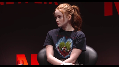 2018-12-10_-_Stranger_Things_Press_Conference_in_Brazil_mp40515.jpg