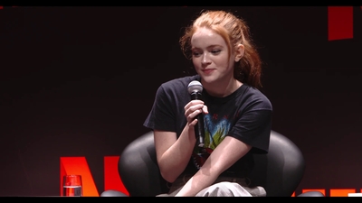 2018-12-10_-_Stranger_Things_Press_Conference_in_Brazil_mp40556.jpg