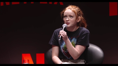 2018-12-10_-_Stranger_Things_Press_Conference_in_Brazil_mp40574.jpg