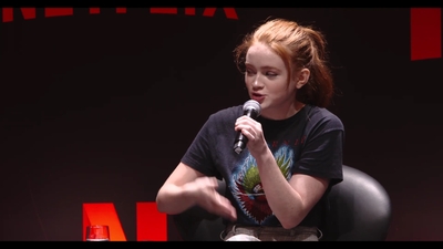 2018-12-10_-_Stranger_Things_Press_Conference_in_Brazil_mp40579.jpg