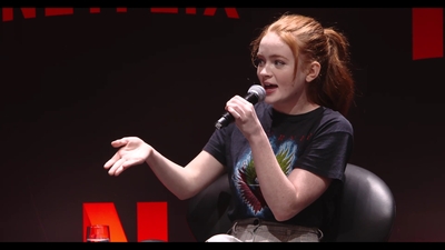 2018-12-10_-_Stranger_Things_Press_Conference_in_Brazil_mp40583.jpg