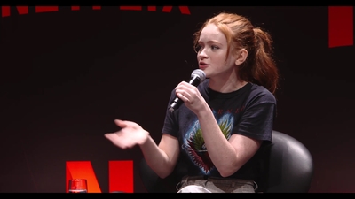 2018-12-10_-_Stranger_Things_Press_Conference_in_Brazil_mp40589.jpg