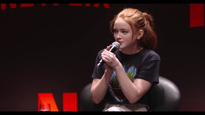 2018-12-10_-_Stranger_Things_Press_Conference_in_Brazil_mp40590.jpg
