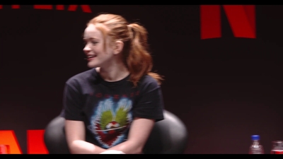 2018-12-10_-_Stranger_Things_Press_Conference_in_Brazil_mp40674.jpg