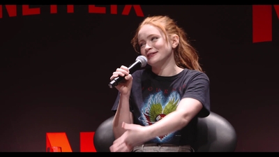 2018-12-10_-_Stranger_Things_Press_Conference_in_Brazil_mp40692.jpg