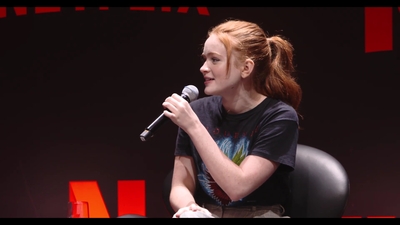 2018-12-10_-_Stranger_Things_Press_Conference_in_Brazil_mp40829.jpg