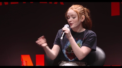 2018-12-10_-_Stranger_Things_Press_Conference_in_Brazil_mp40834.jpg