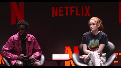 2018-12-10_-_Stranger_Things_Press_Conference_in_Brazil_mp40972.jpg