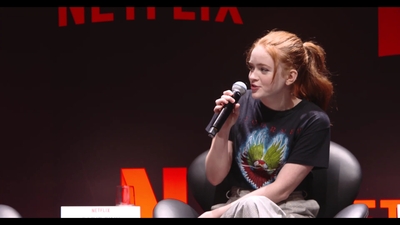 2018-12-10_-_Stranger_Things_Press_Conference_in_Brazil_mp41074.jpg