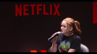 2018-12-10_-_Stranger_Things_Press_Conference_in_Brazil_mp41079.jpg