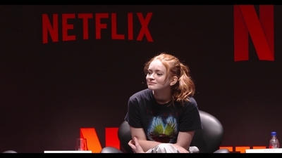 2018-12-10_-_Stranger_Things_Press_Conference_in_Brazil_mp41123.jpg