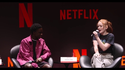 2018-12-10_-_Stranger_Things_Press_Conference_in_Brazil_mp41180.jpg