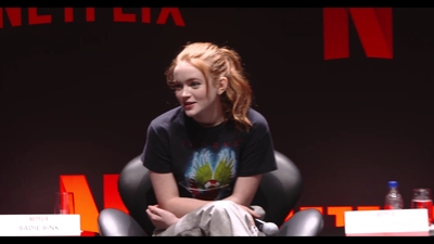 2018-12-10_-_Stranger_Things_Press_Conference_in_Brazil_mp41243.jpg